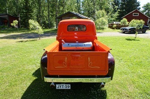 1950 Mercury M-47 back view